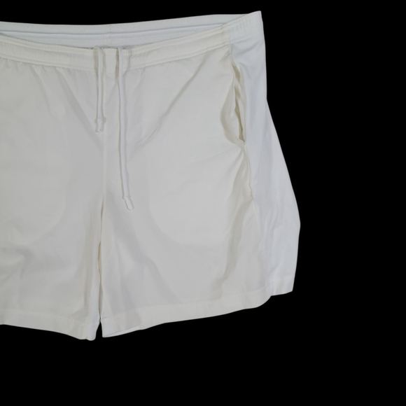 Under Armour Men's Athletic Shorts Beige Color Size Large Waist 36" Inseam 7" - Picture 3 of 6
